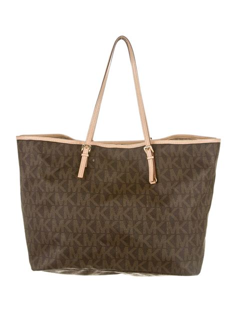 michael kors lunch box|michael kors neverfull tote.